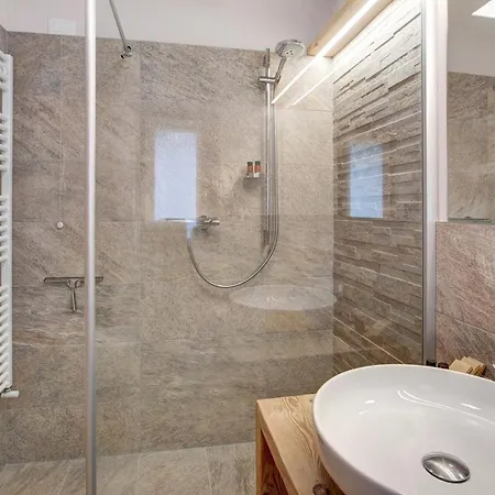 Casa Al Rin Bike And Wellness Isolaccia